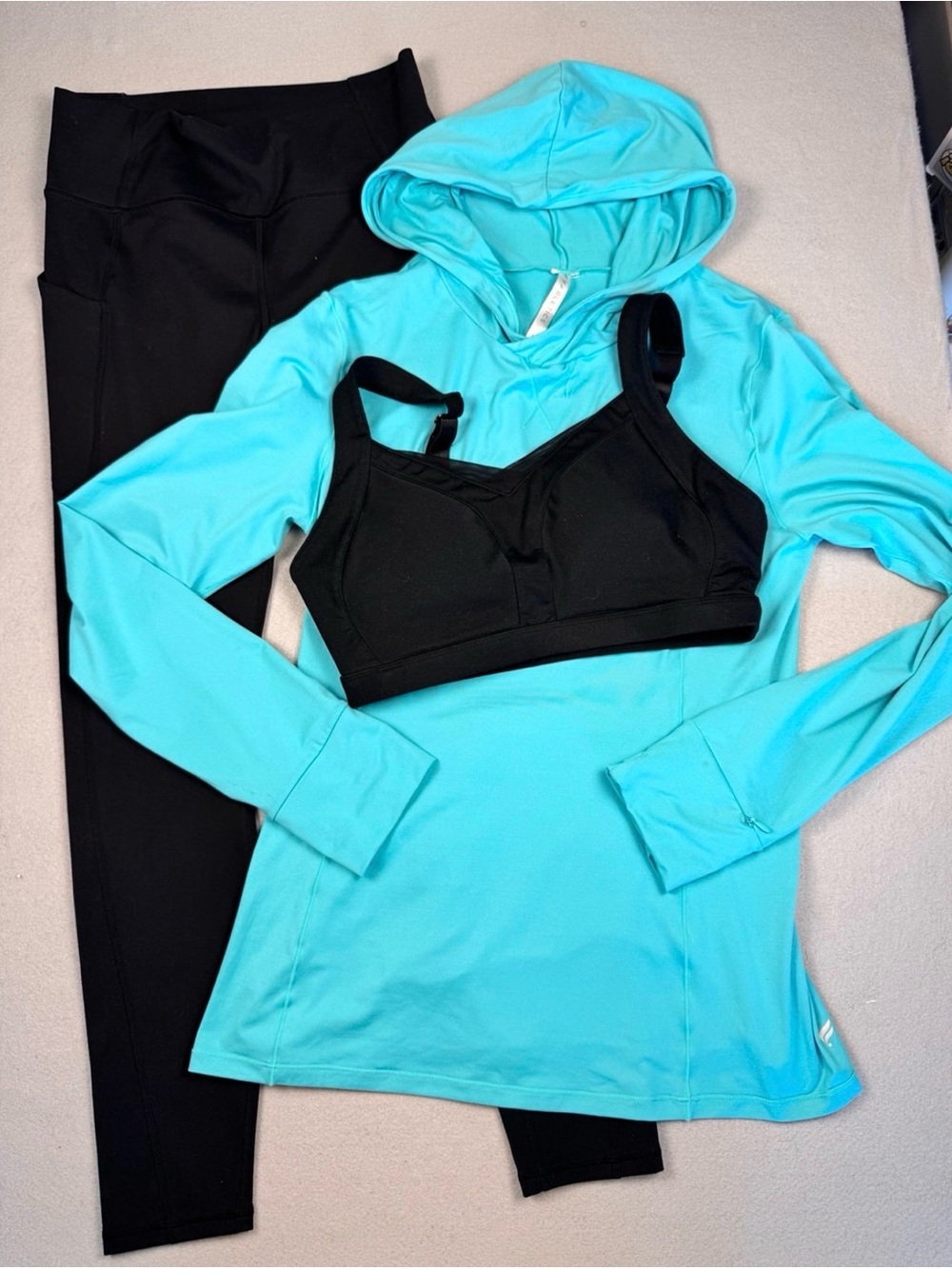 Fabletics Black Sports Bra with Aqua Blue Hoodie & full length leggings